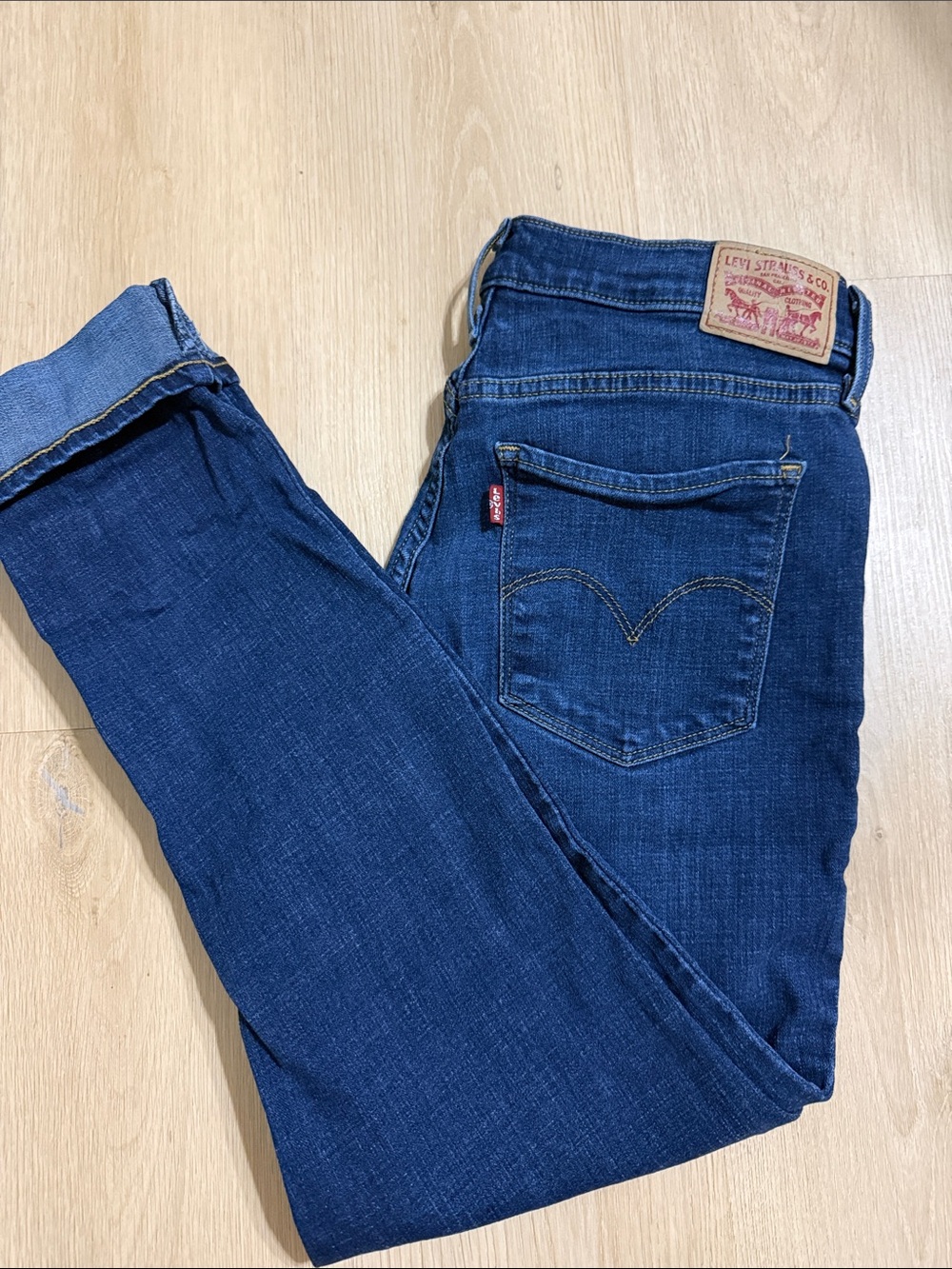 Levi's Women's Deep Blue Skinny Jeans